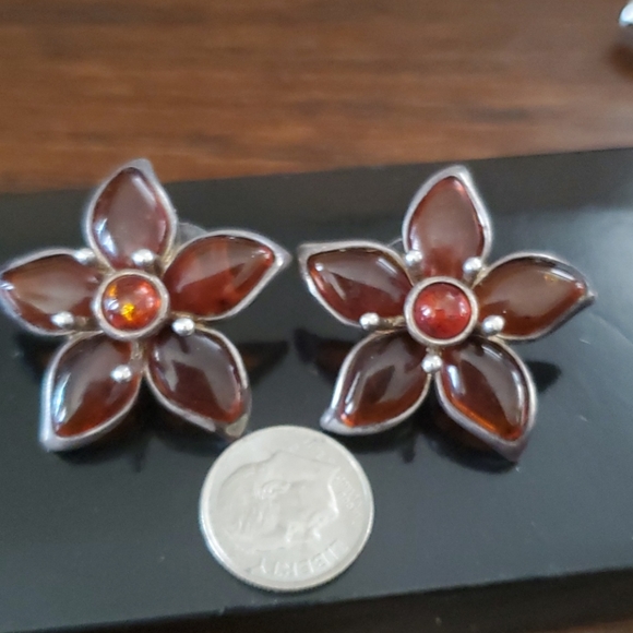 VINTAGE S.S BALTIC AMBER HUGE FLOWERS RING